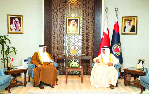 <p>Interior Minister General Shaikh Rashid bin Abdulla Al Khalifa received Transportation and Telecommunications Minister Dr Shaikh Abdulla bin Ahmed Al Khalifa. </p><p>The meeting discussed areas of co-operation and co-ordination, as well as topics that contribute to delivering services to citizens and residents according to the highest standards of efficiency and performance.</p>